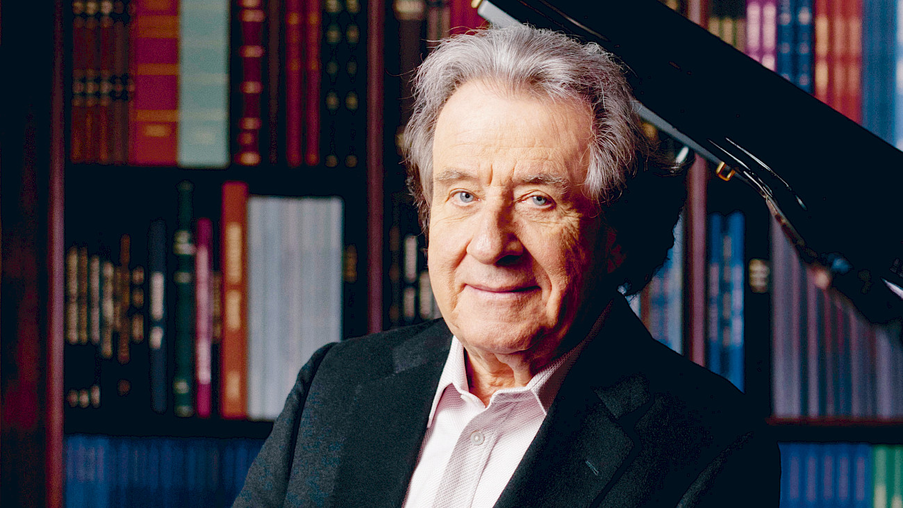 Rudolf Buchbinder plays Mozart